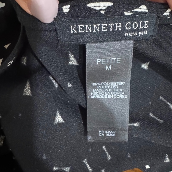 Kenneth Cole Women's Black & White Geometric Print Wrap Dress Size PM - Picture 5 of 5